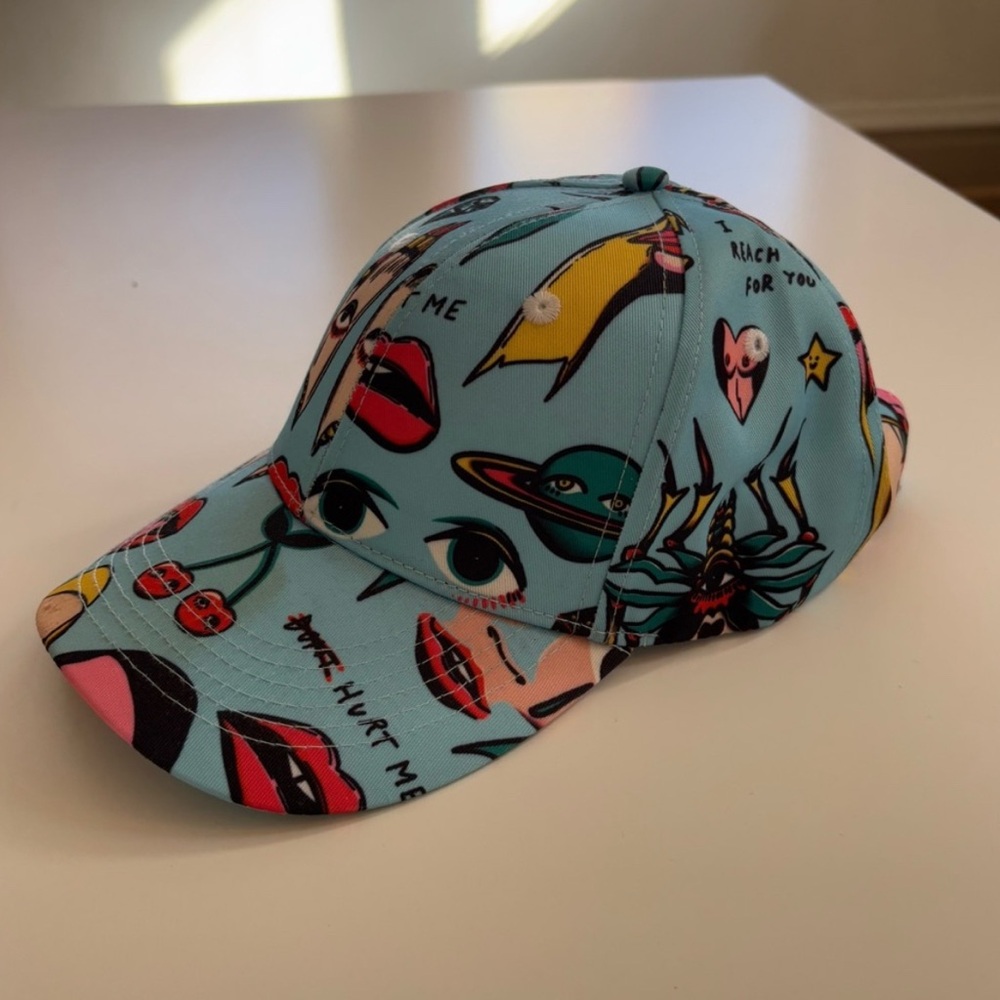 Discontinued PC hat